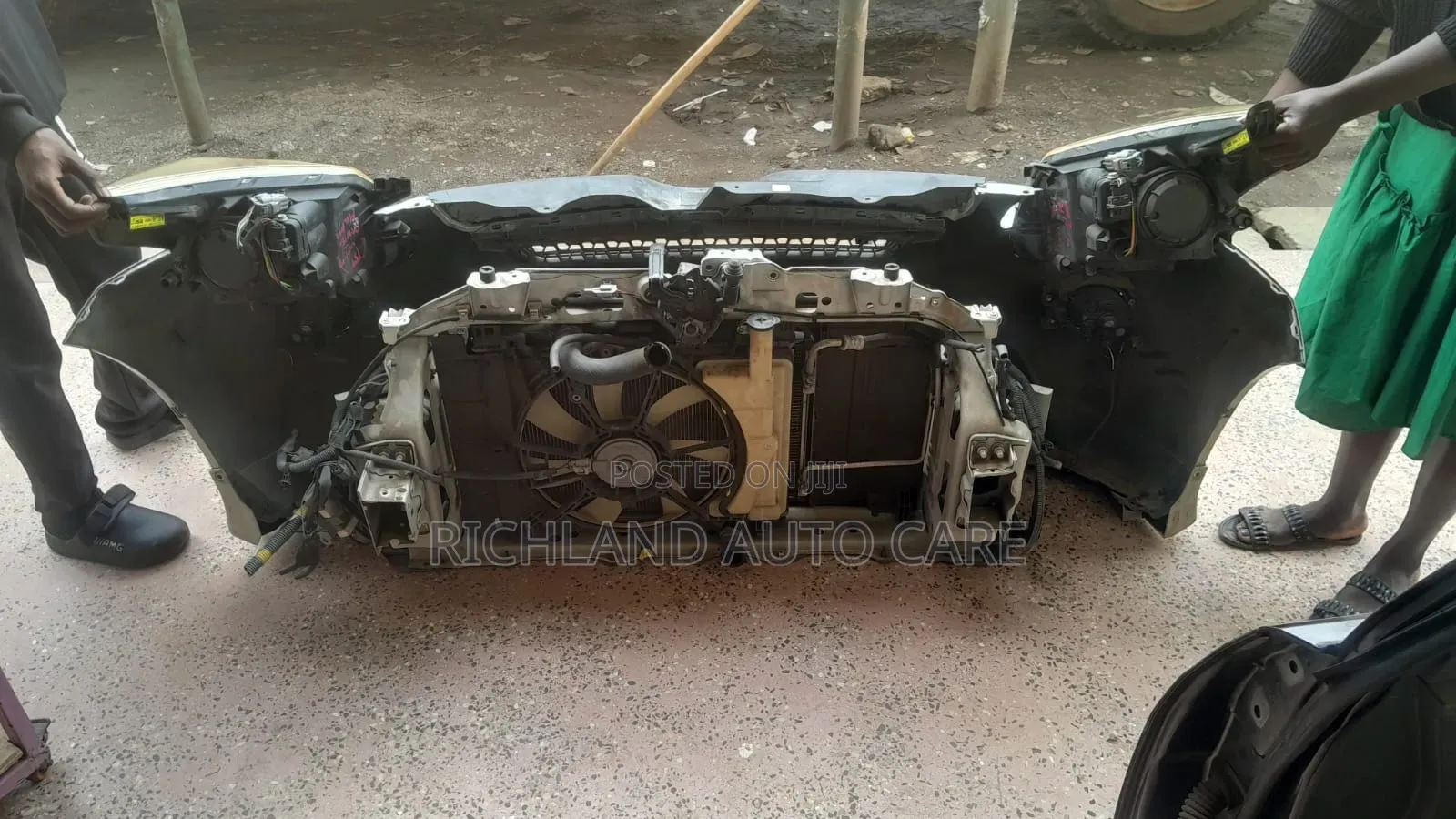 Toyota Ist Nosecut New Model