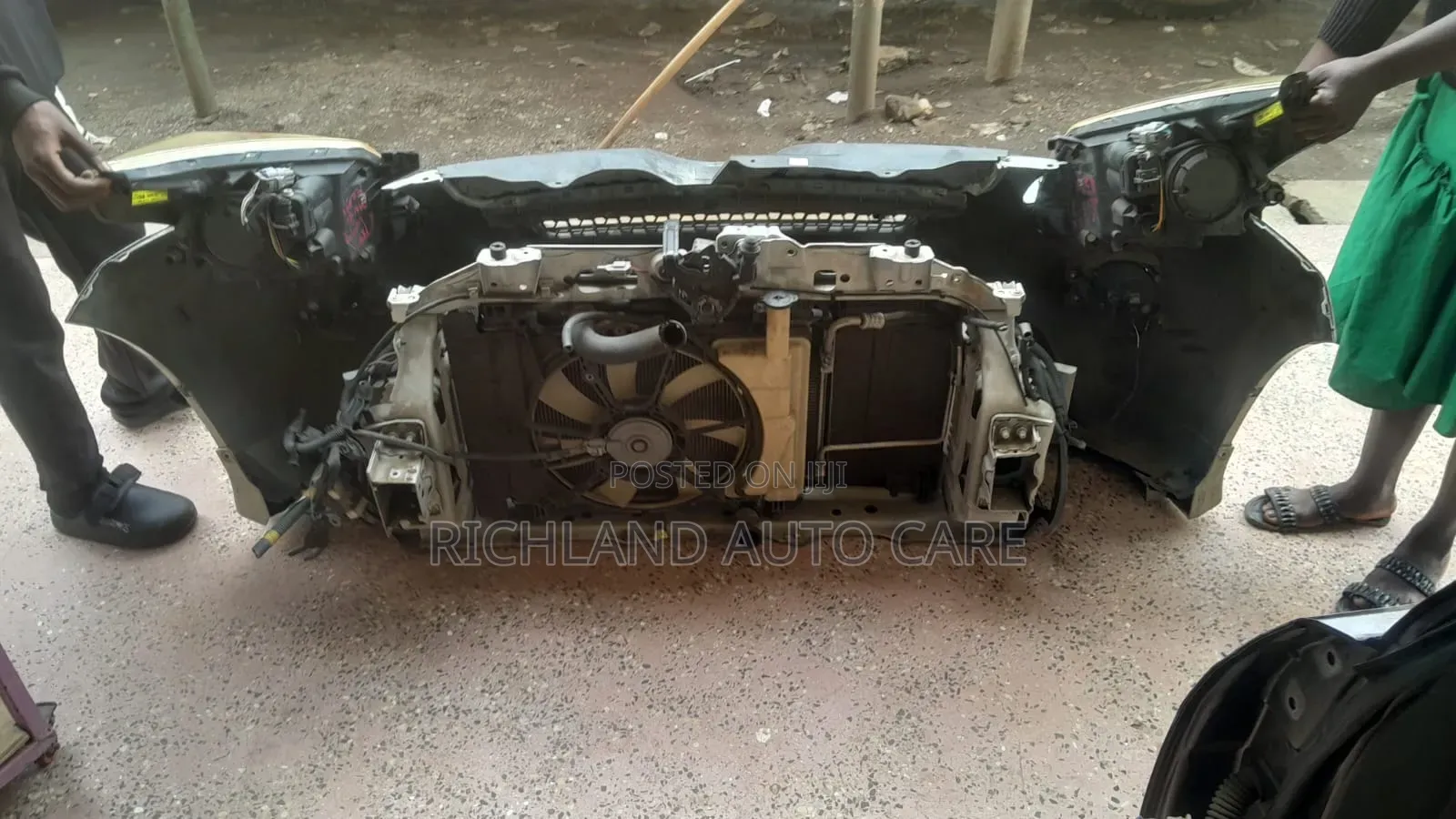 Toyota Ist Nosecut New Model