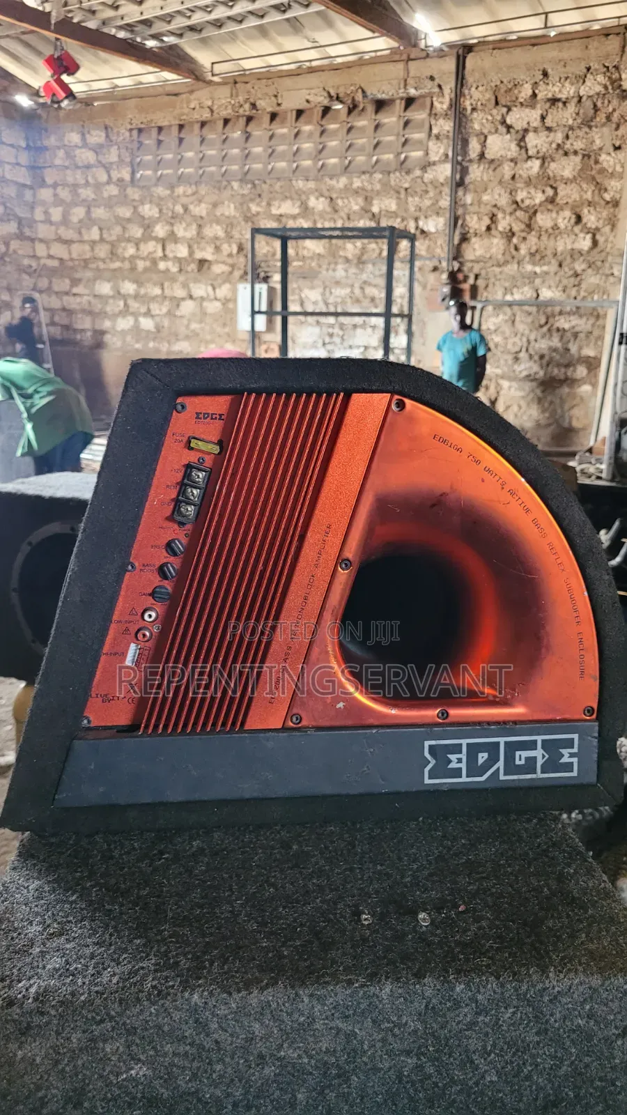 Double Speaker With Built-in Amplifier