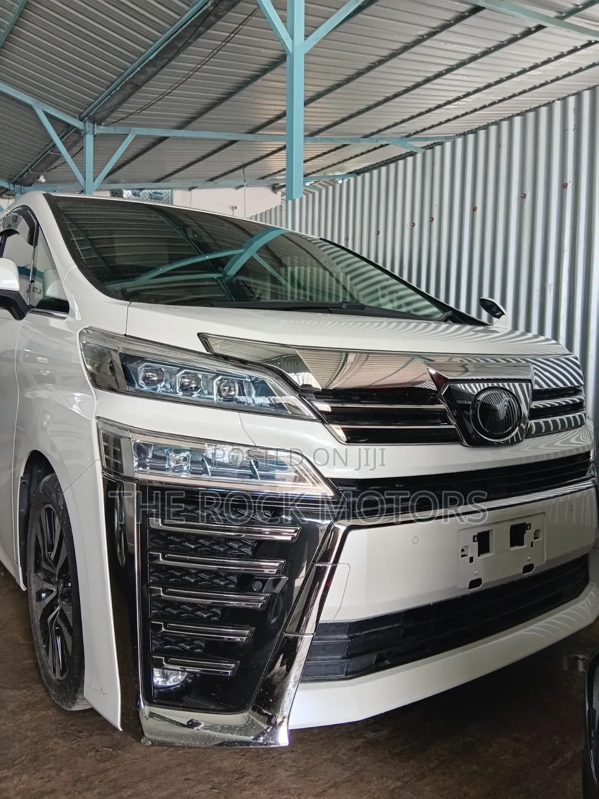 Toyota Alphard 2019 White