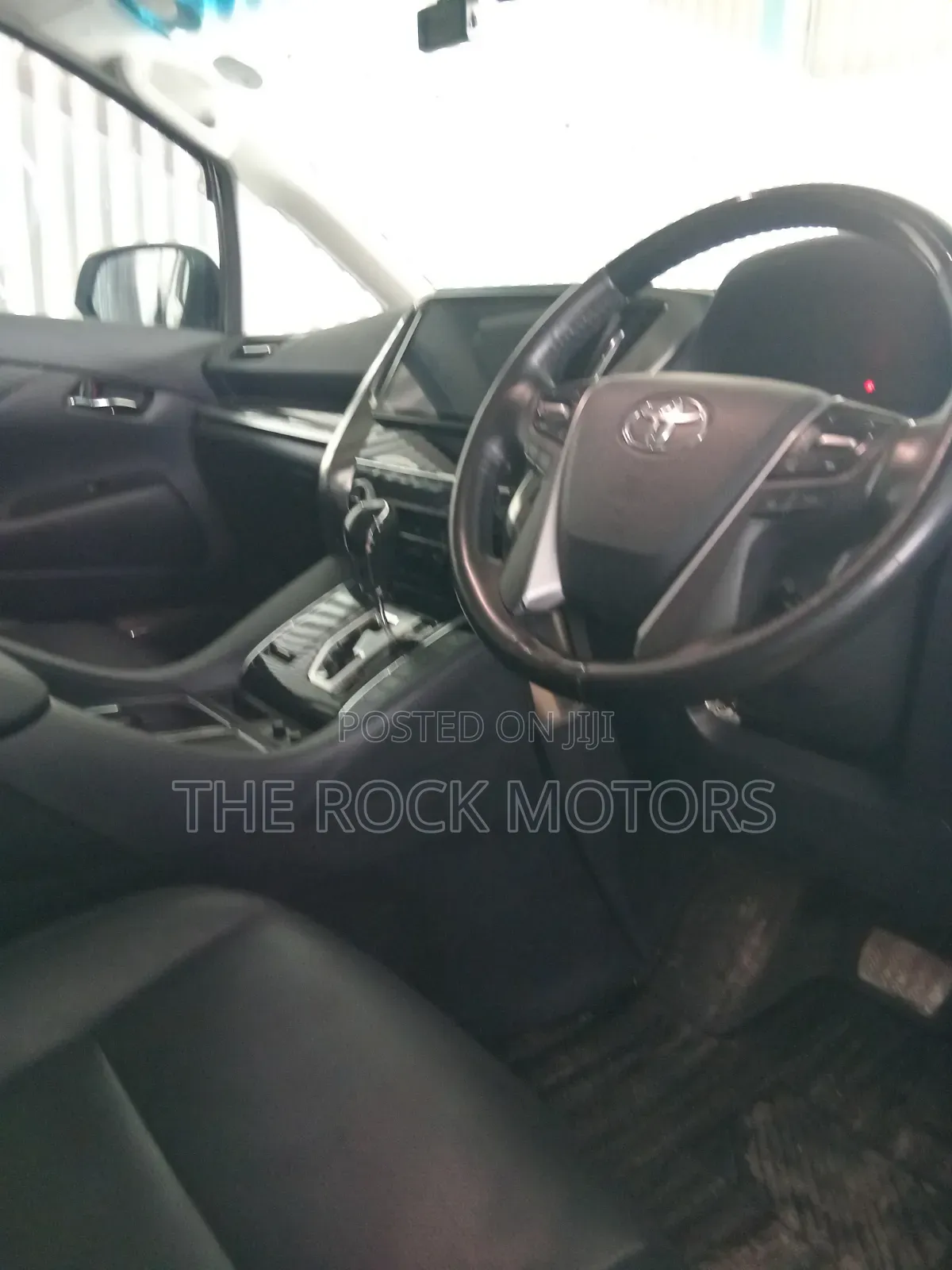 Toyota Alphard 2019 White