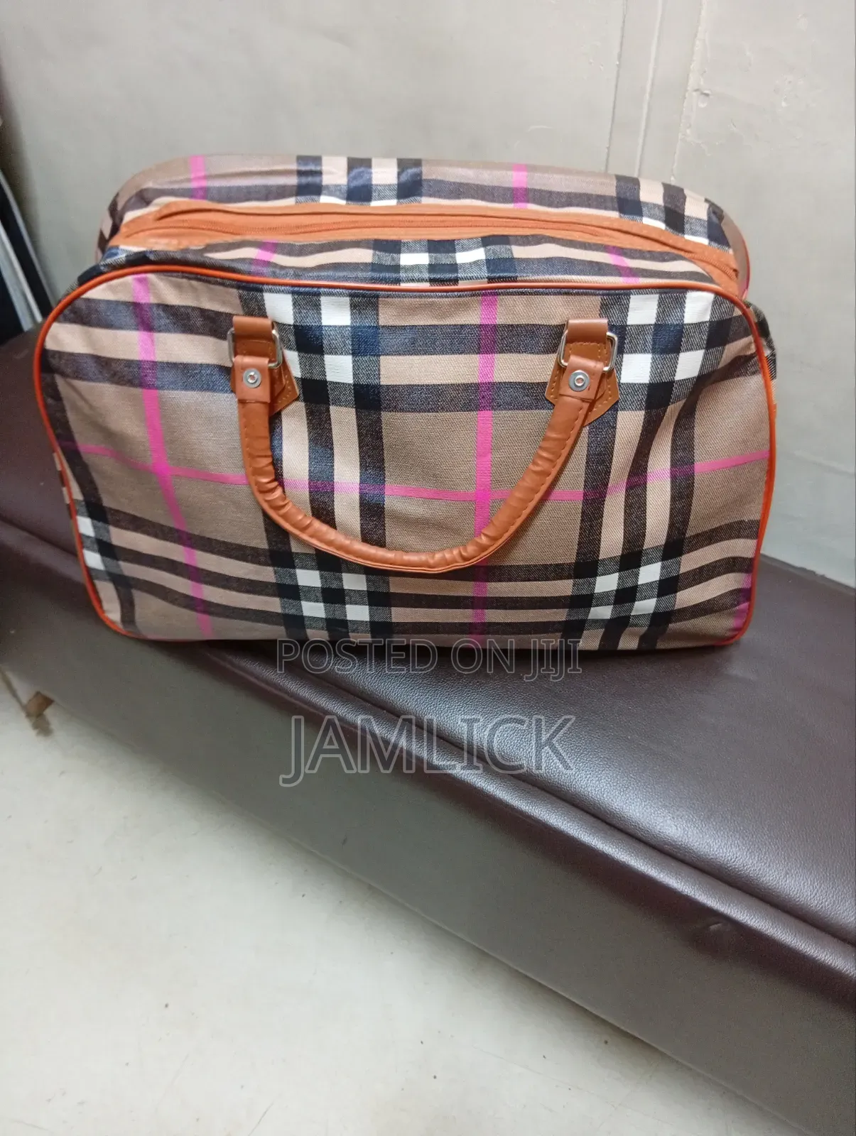 Hand Luggage Travel Bag With Multiple Pockets