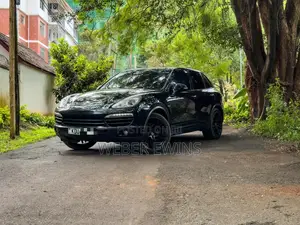 Porsche Cayenne Diesel 4dr SUV AWD (3.0L 6cyl Turbodiesel 8A) 2014