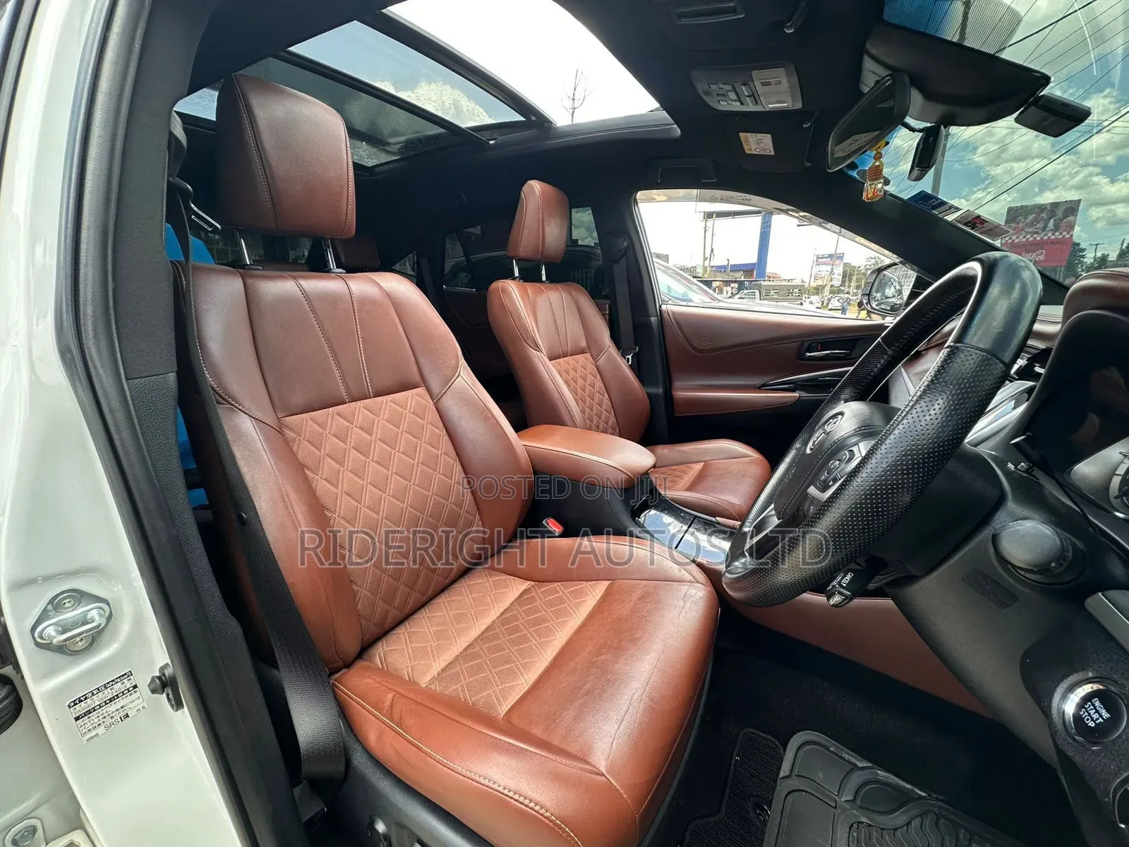 Toyota Harrier 2.0 2017 White
