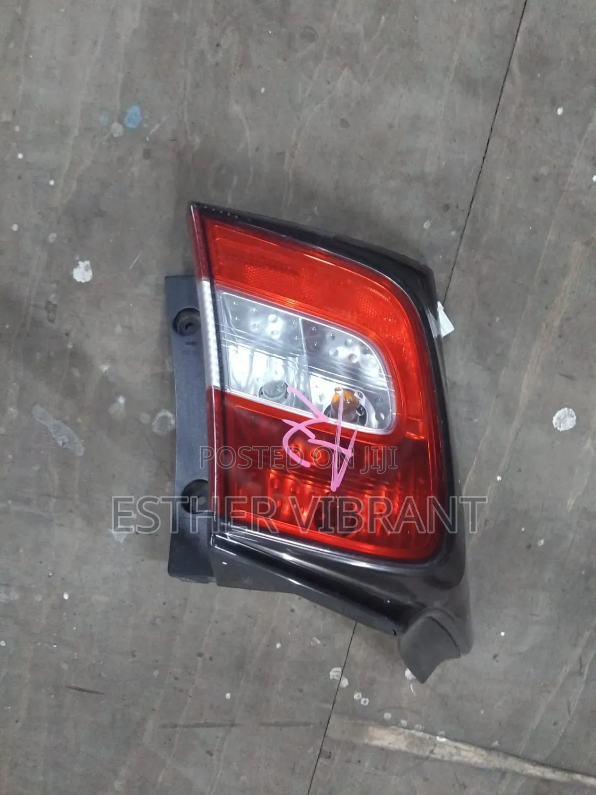 Honda Freed Spike 2012 Taillight