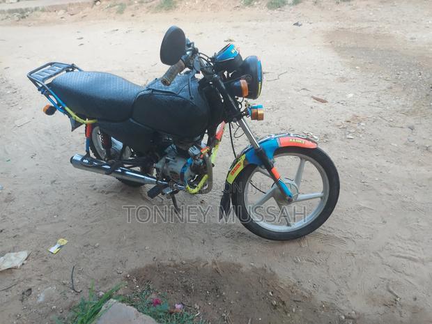 Bajaj Boxer 100 2021 Red - thumbnail 3