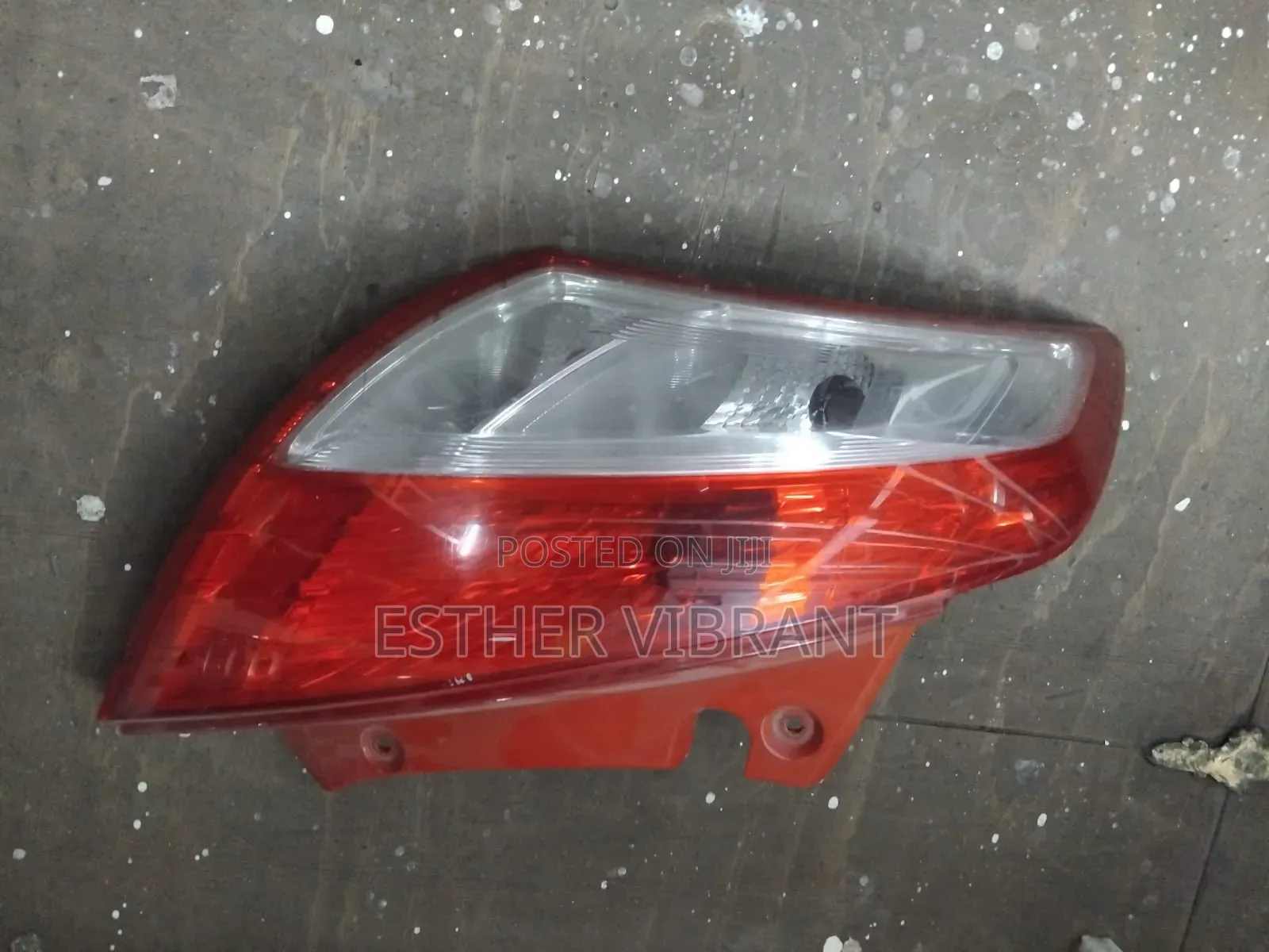 Suzuki Swift 2012 Taillights