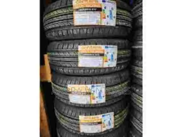 Centara 195/65 R 15 Car Tyres