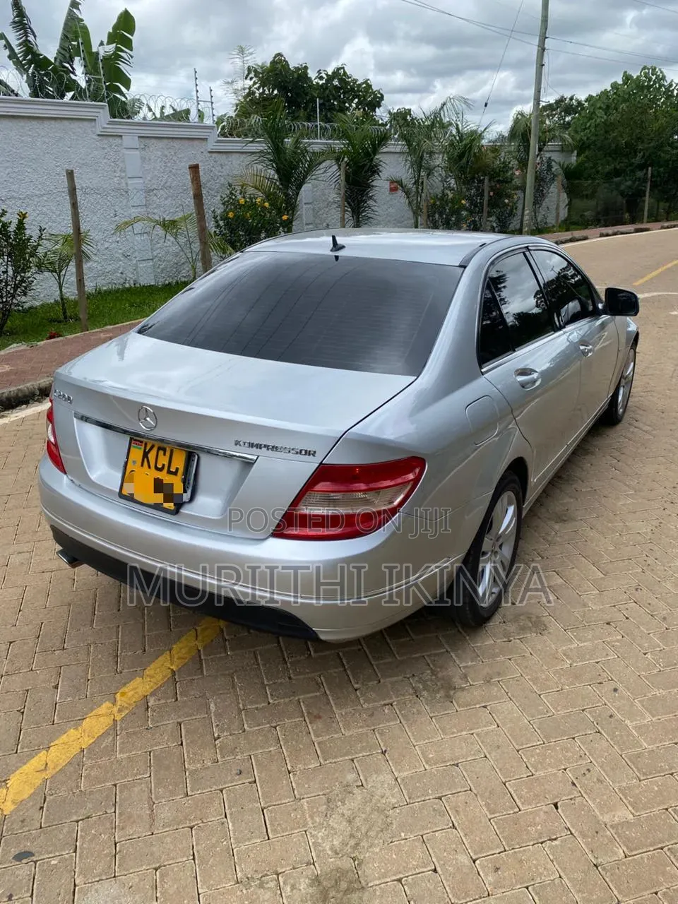 Mercedes-Benz C200 2011 Silver