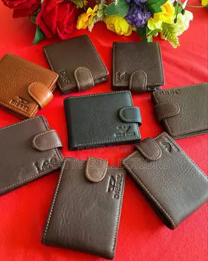 Designer Men Leather Wallets With Zip