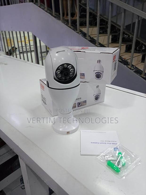 PTZ Rotating Wifi Bulb Camera- Wifi PTZ Bulb Camera