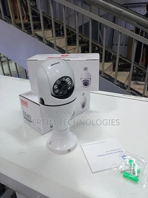 Wireless 360° Panoramic CCTV Wi-Fi PTZ Bulb Camera Home Surveillance