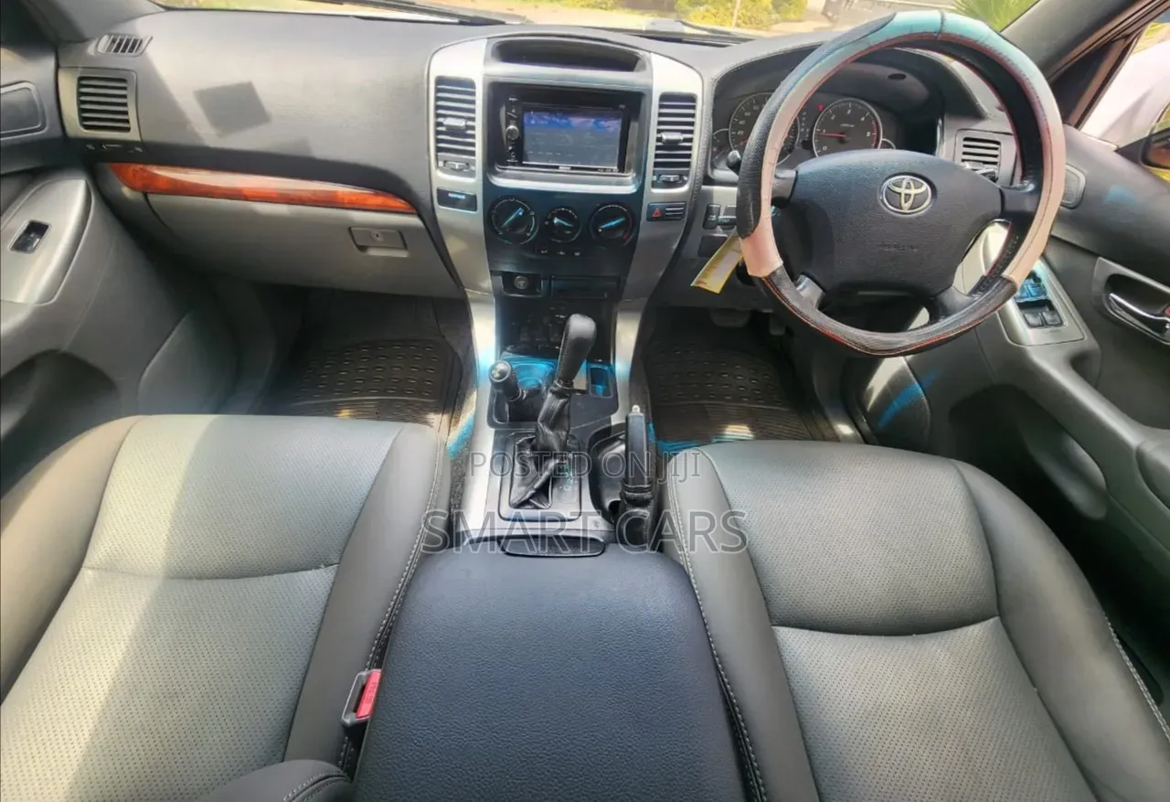 Toyota Land Cruiser Prado 2006 Silver