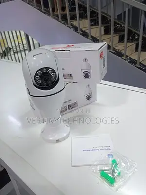 360° Panoramic CCTV Wi-Fi PTZ Bulb Camera for Home Surveillance