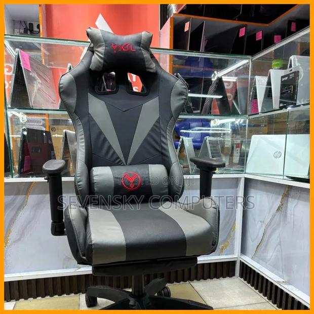 Ergonomic Gaming Chair With Footrest - thumbnail 2