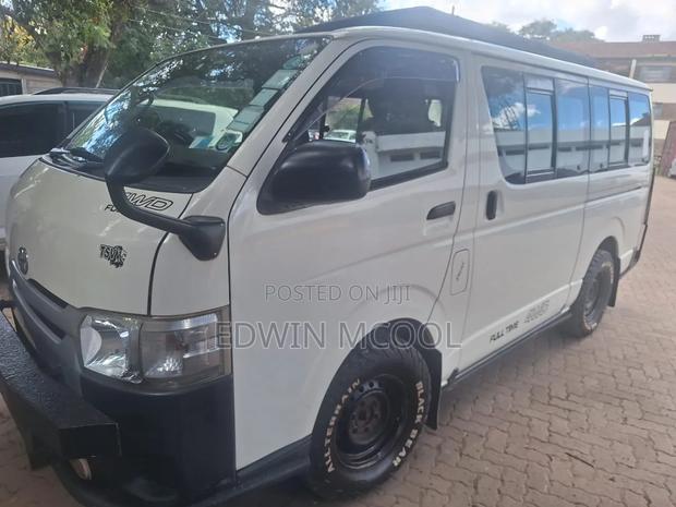 Toyota HiAce 2016 White - thumbnail 2