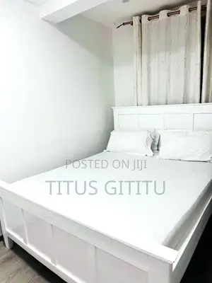 Luxury 2 Bedroom Kilimani Airbnb | Balcony Gym | Near Yaya | Secure