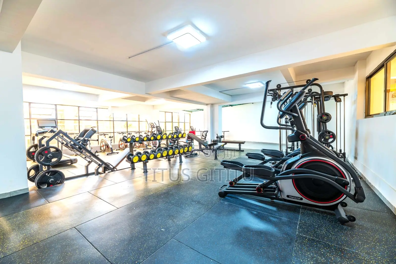 Luxury 2 Bedroom Kilimani Airbnb | Balcony Gym | Near Yaya | Secure