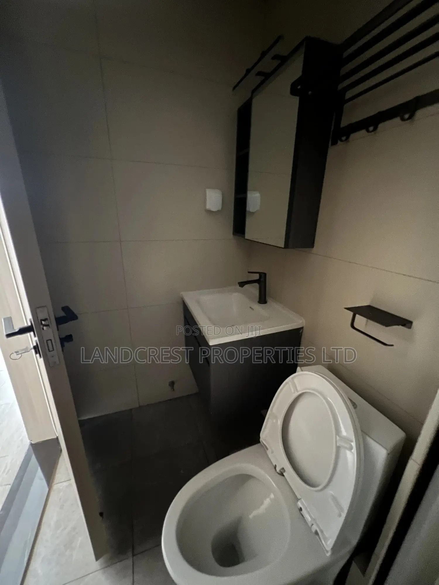 3bdrm Apartment in Westlands for rent