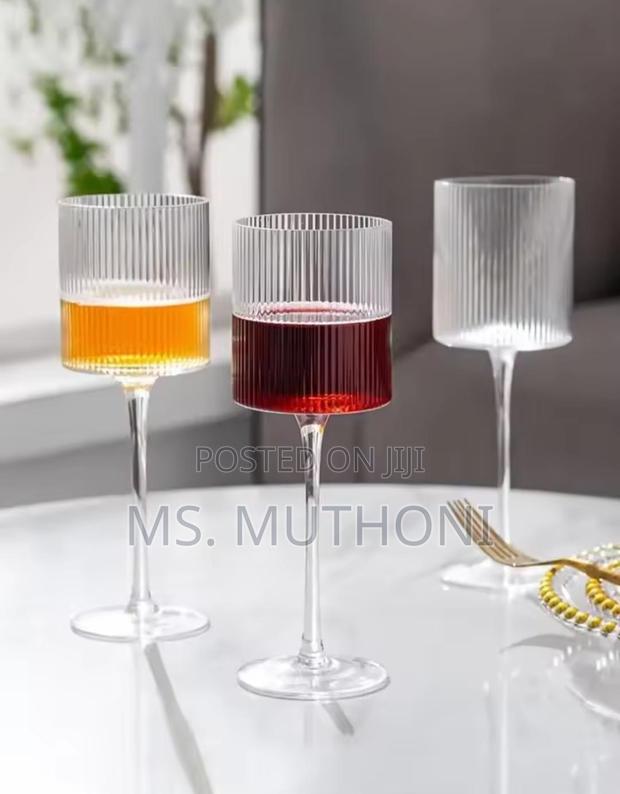 6 PCS Insetlan Wine Glasses Ft a Modern, Ribbed Design