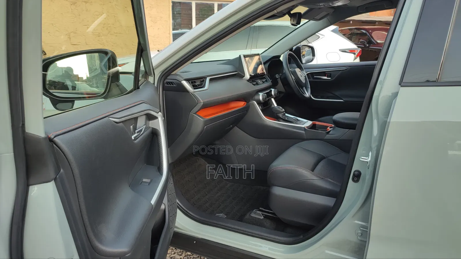 Toyota RAV4 Adventure 2019 Green