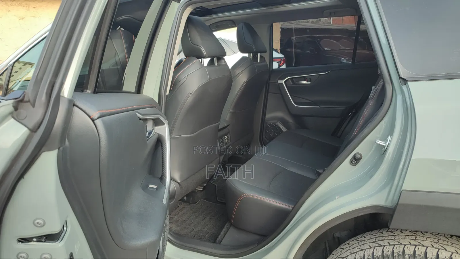 Toyota RAV4 Adventure 2019 Green