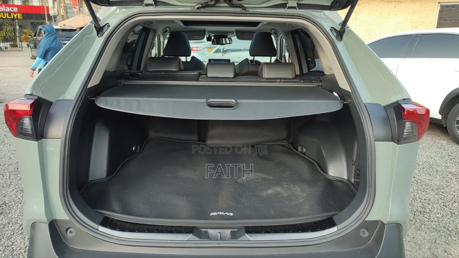 Toyota RAV4 Adventure 2019 Green