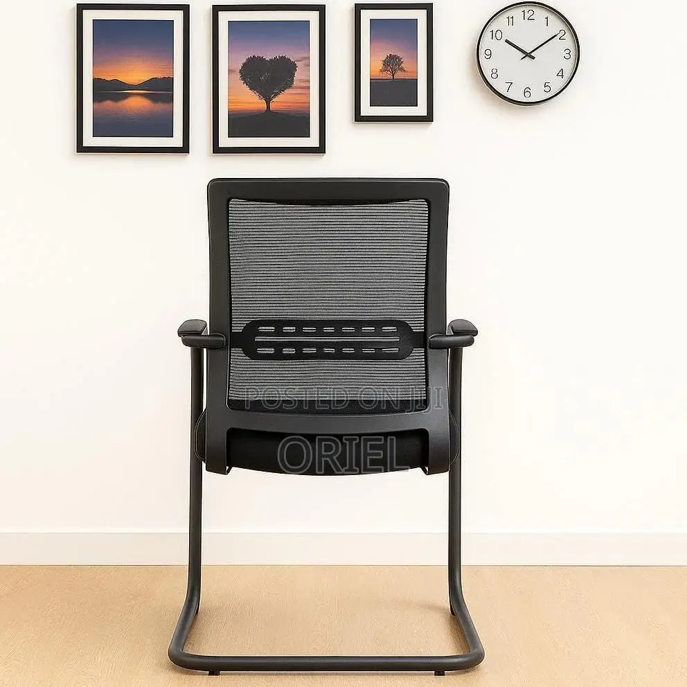 Office Seating Chair : Cushioned Mid-Back Fabric Workspace Chair
