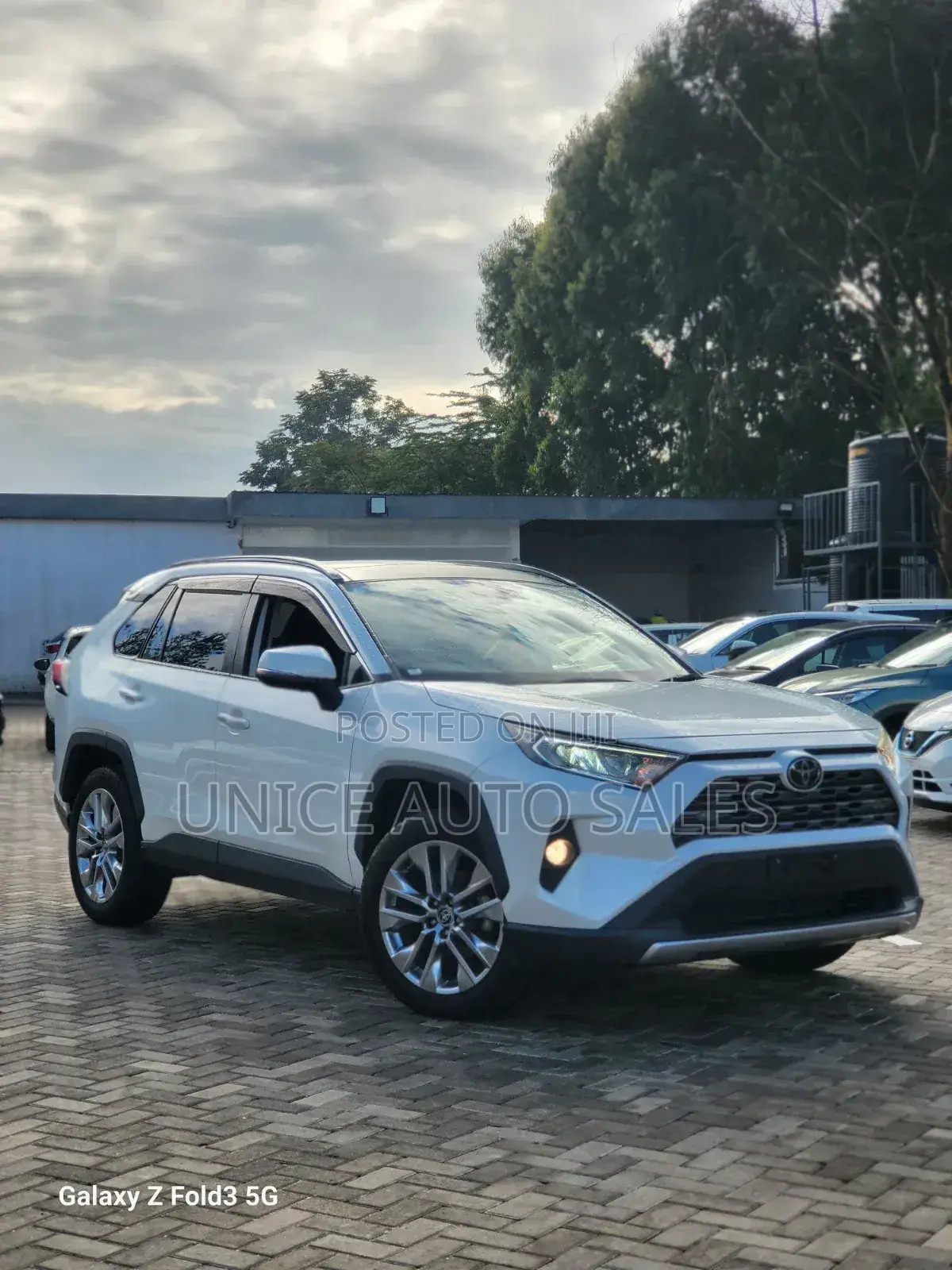 Toyota RAV4 2019 White
