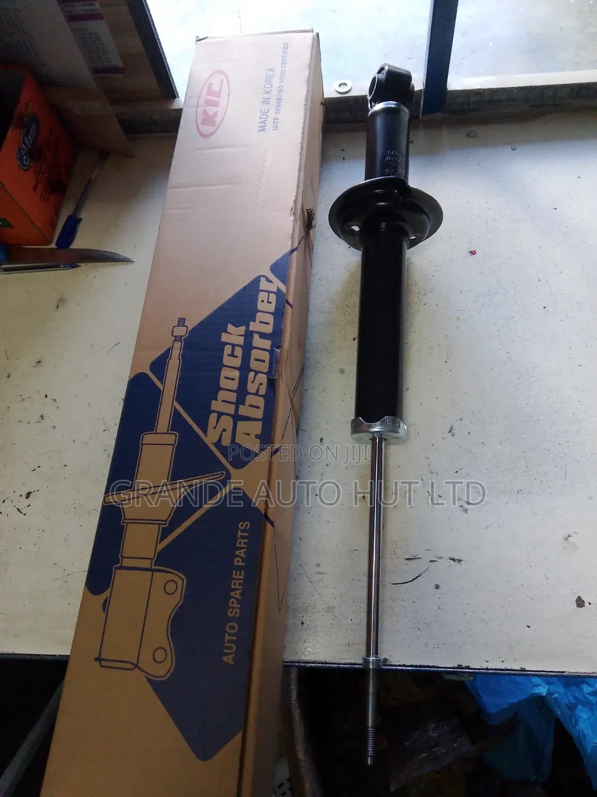 Rear Shock Absorbers Hyundai Sonata Y4 (Kic Brand)