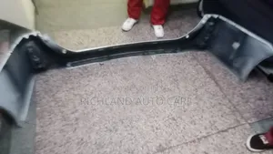 Rear Bumper Noah Zrr80