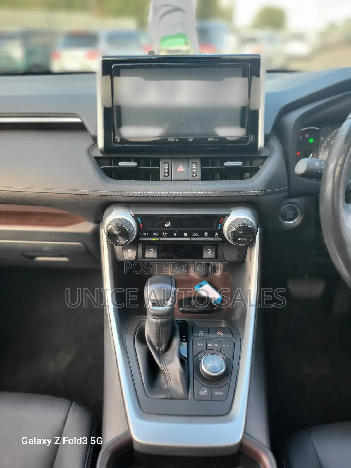 Toyota RAV4 2019 White