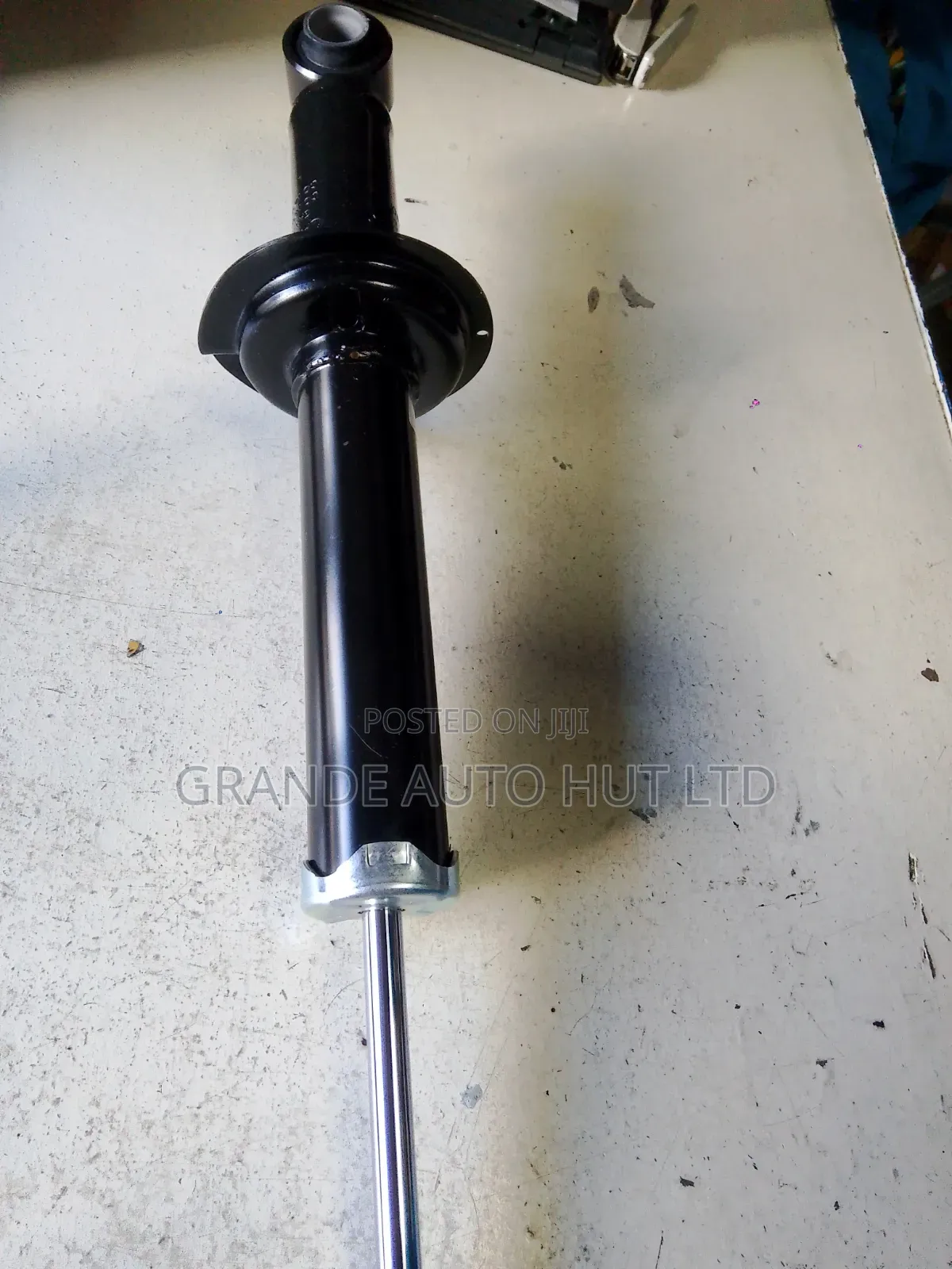 Rear Shock Absorbers Hyundai Sonata Y4 (Kic Brand)