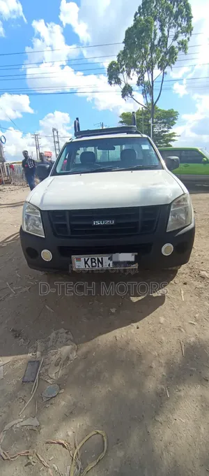 Toyota Hilux 2002 White