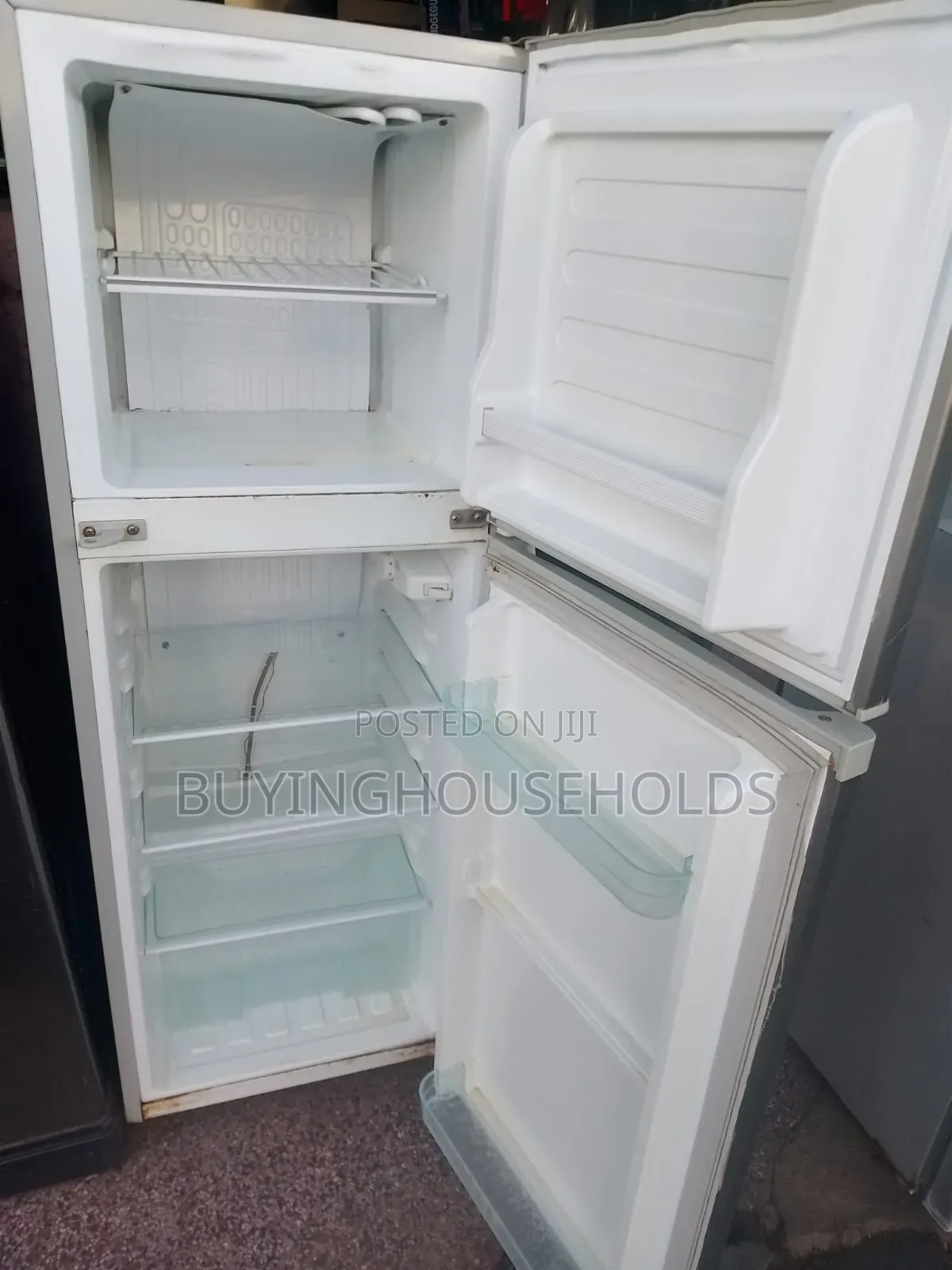 Ramtons 128l Fridge,Used