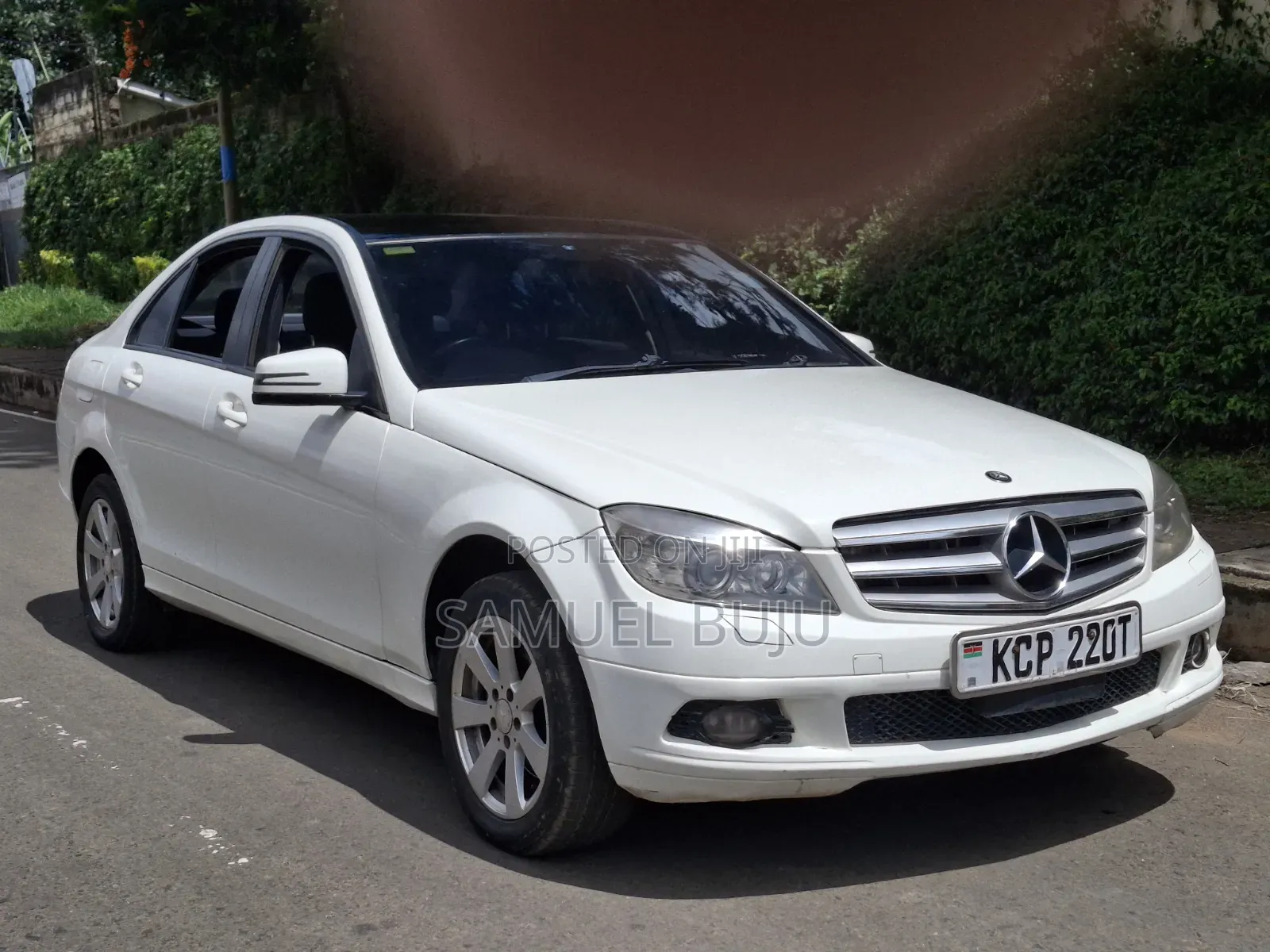 Mercedes-Benz C200 2011 Pearl