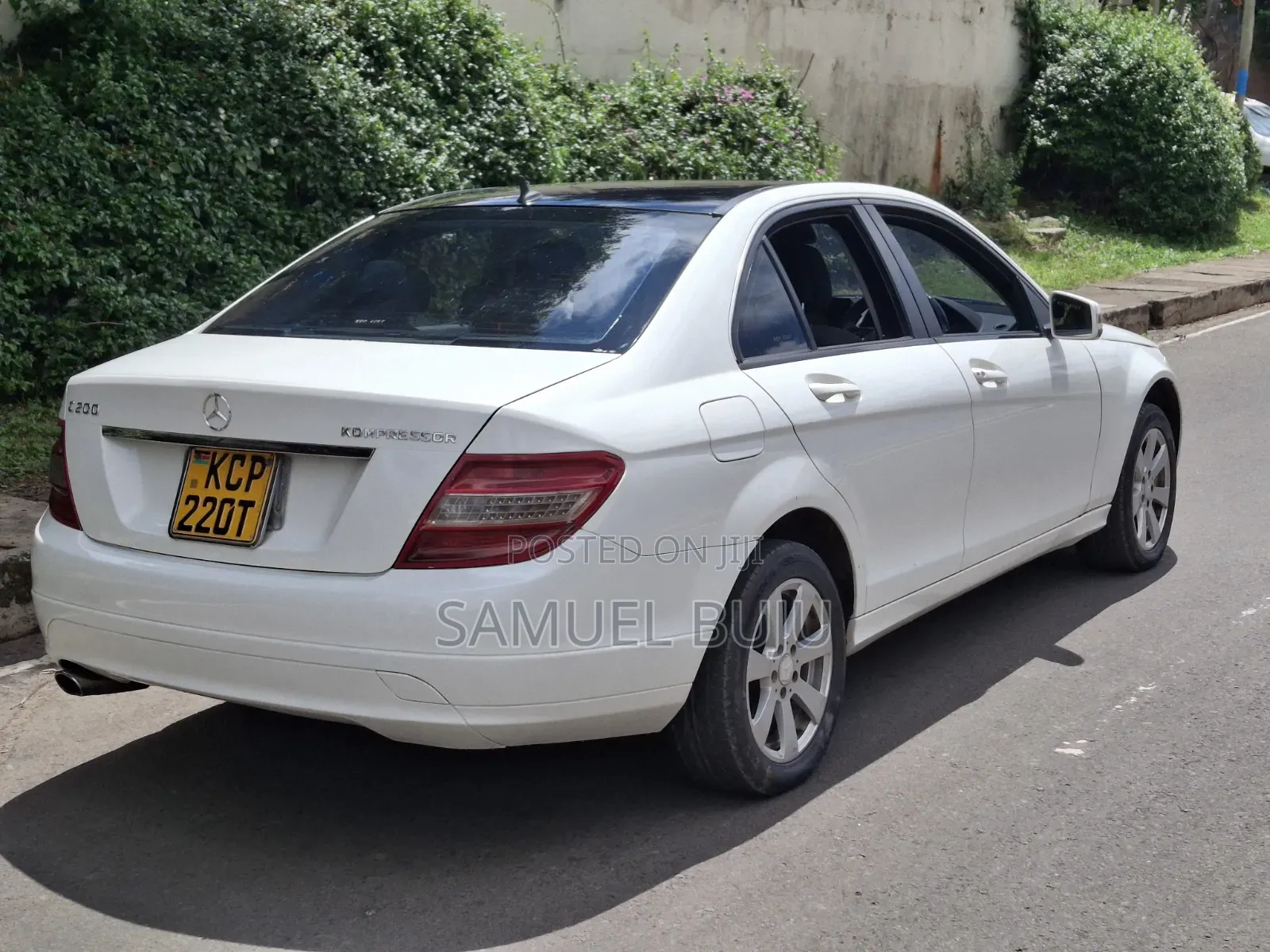 Mercedes-Benz C200 2011 Pearl