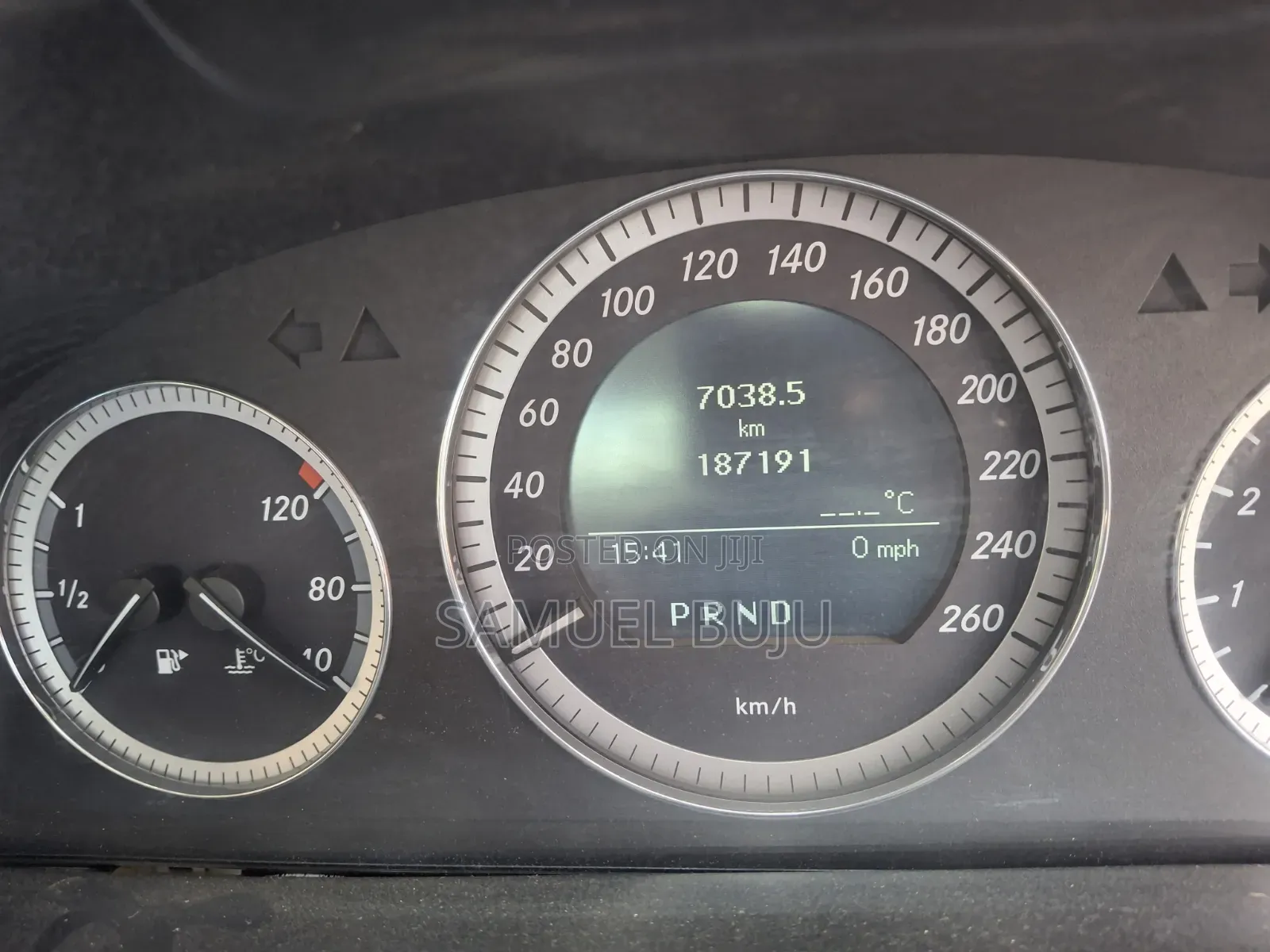 Mercedes-Benz C200 2011 Pearl