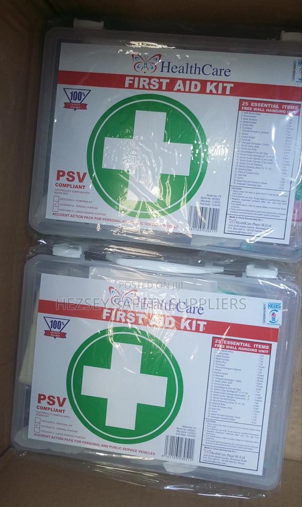Medium First Aid Kit - thumbnail 2