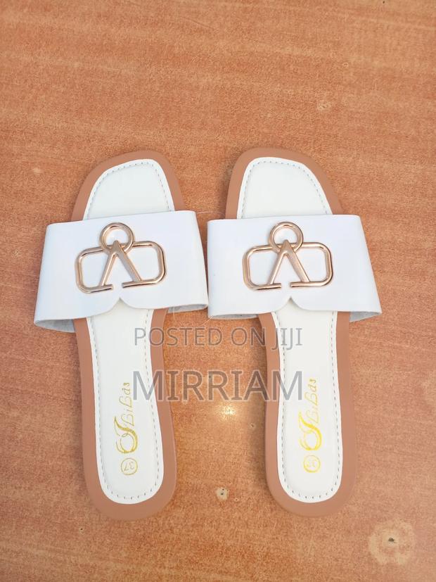 Ladies Sandals - thumbnail 2