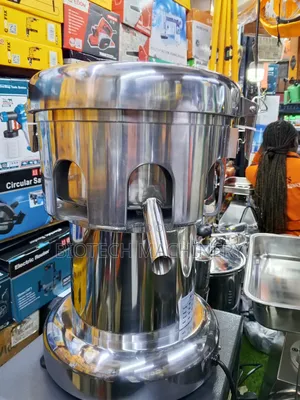 Commercial A2000 Juicer