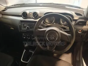 Suzuki Swift 2019 Silver