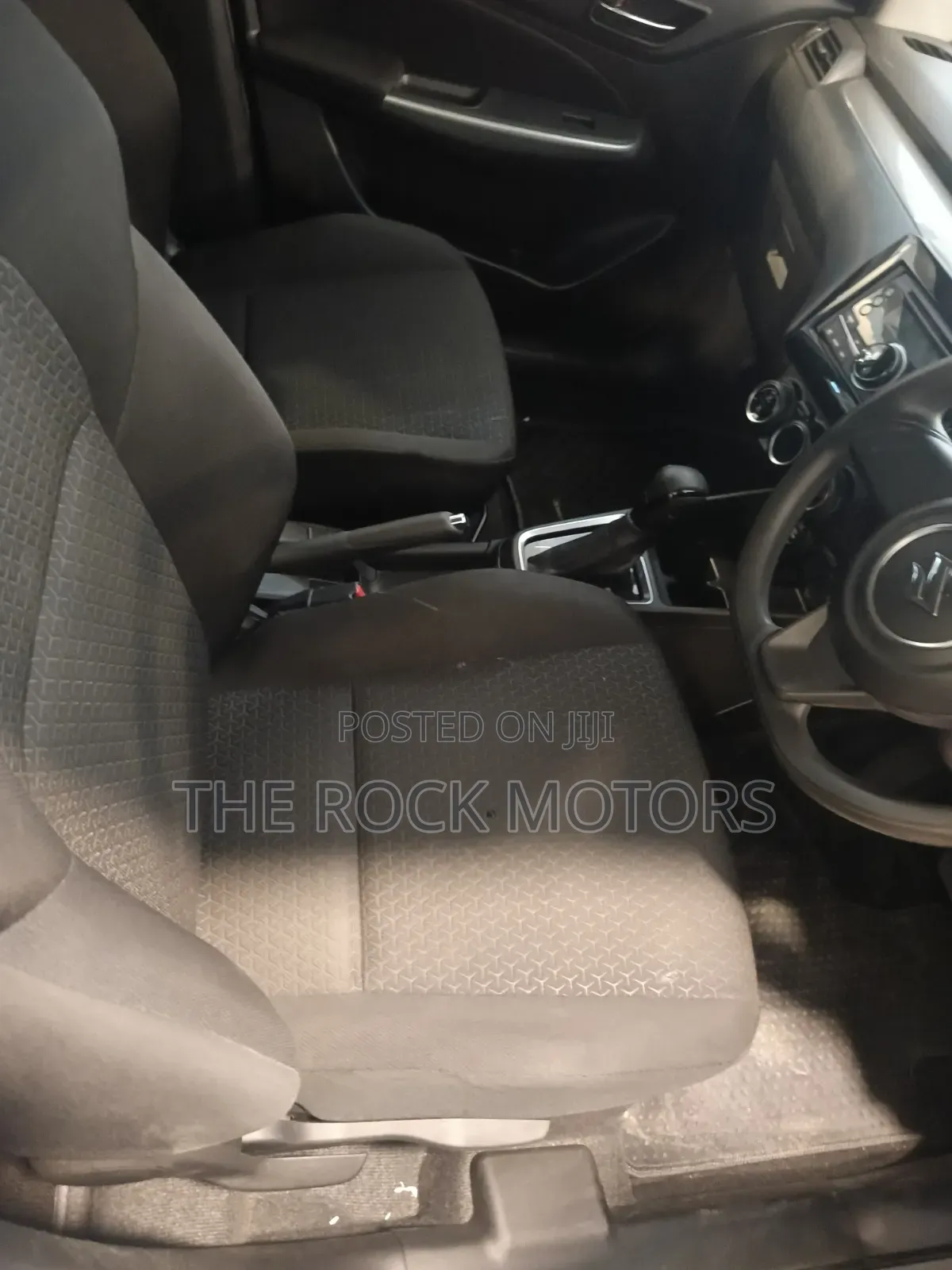 Suzuki Swift 2019 Silver