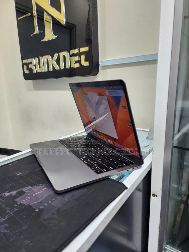 Laptop Apple MacBook Pro 2019 16GB Intel Core i7 SSD 256GB - main view