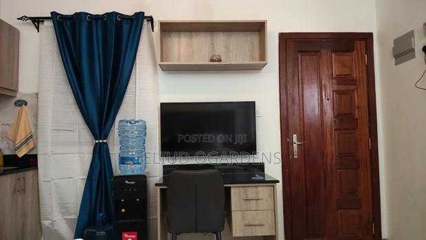 Studio Apartment in South B South Suites Behind Capital Centre - thumbnail 3