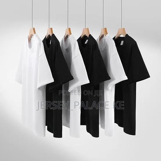 10 Pack Plain Round Neck T-Shirts – 100% Pure Cotton – Black White