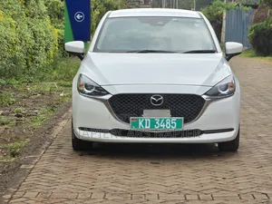 Mazda 2 2020 White