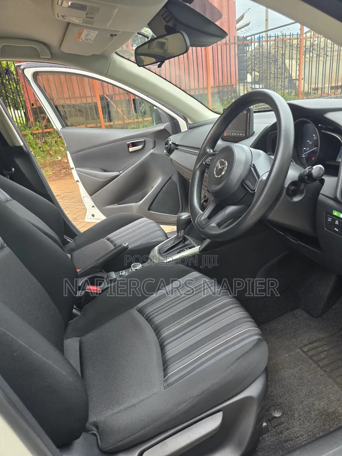 Mazda 2 2020 White