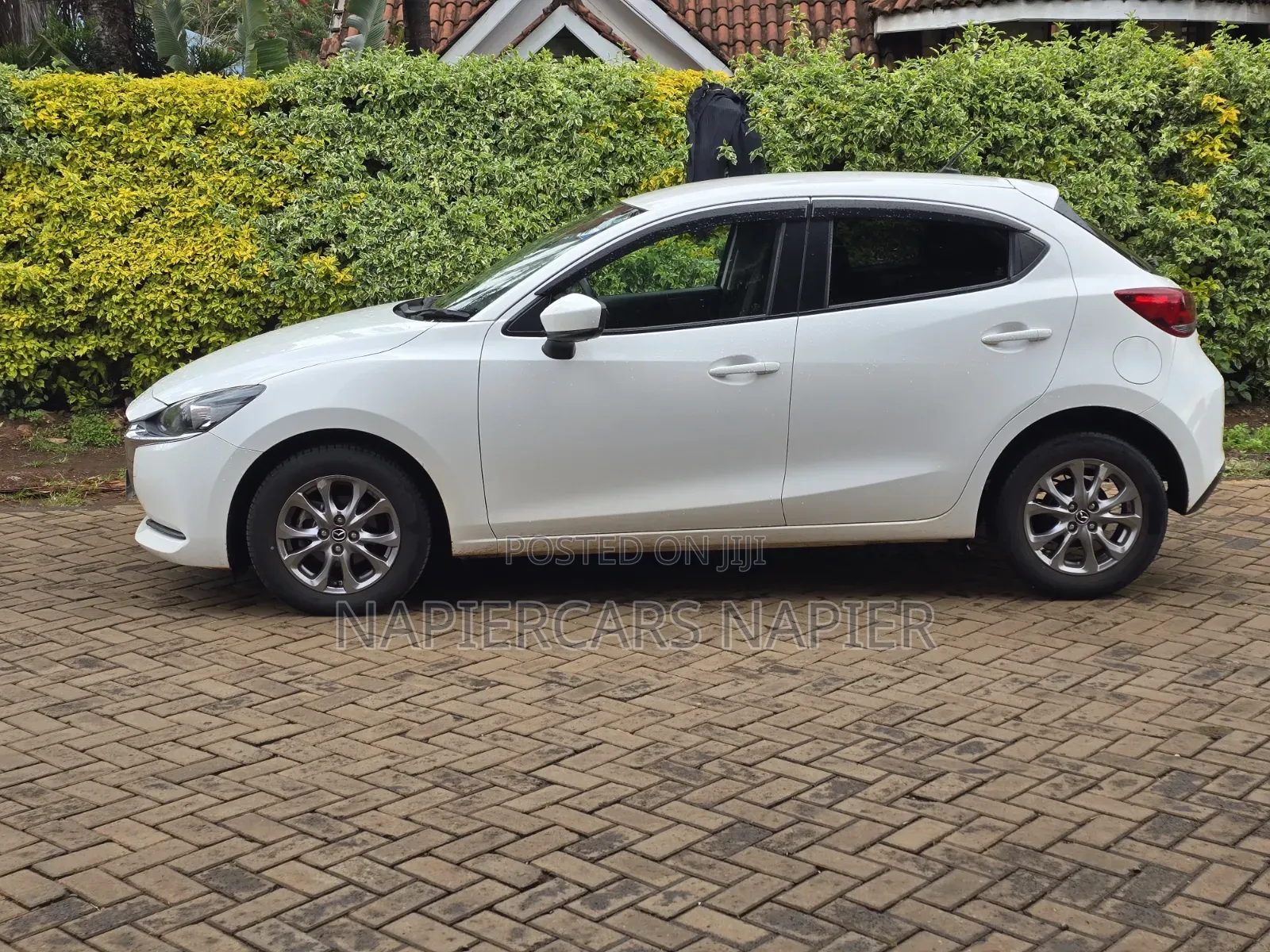 Mazda 2 2020 White
