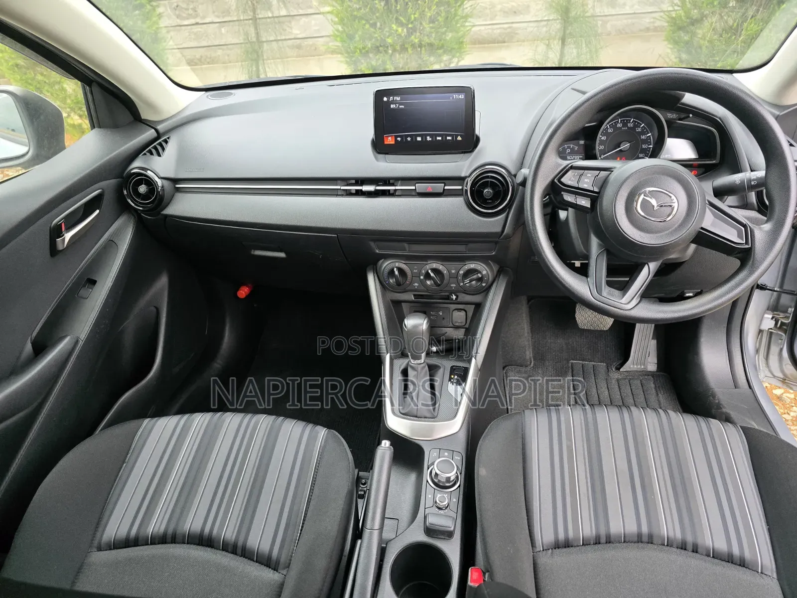 Mazda 2 2020 Silver